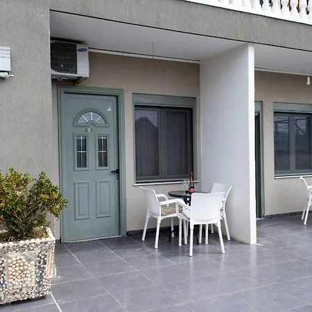 A Seaside Complex In Διαμέρισμα