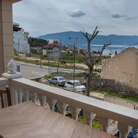Διαμέρισμα A Seaside Complex In *